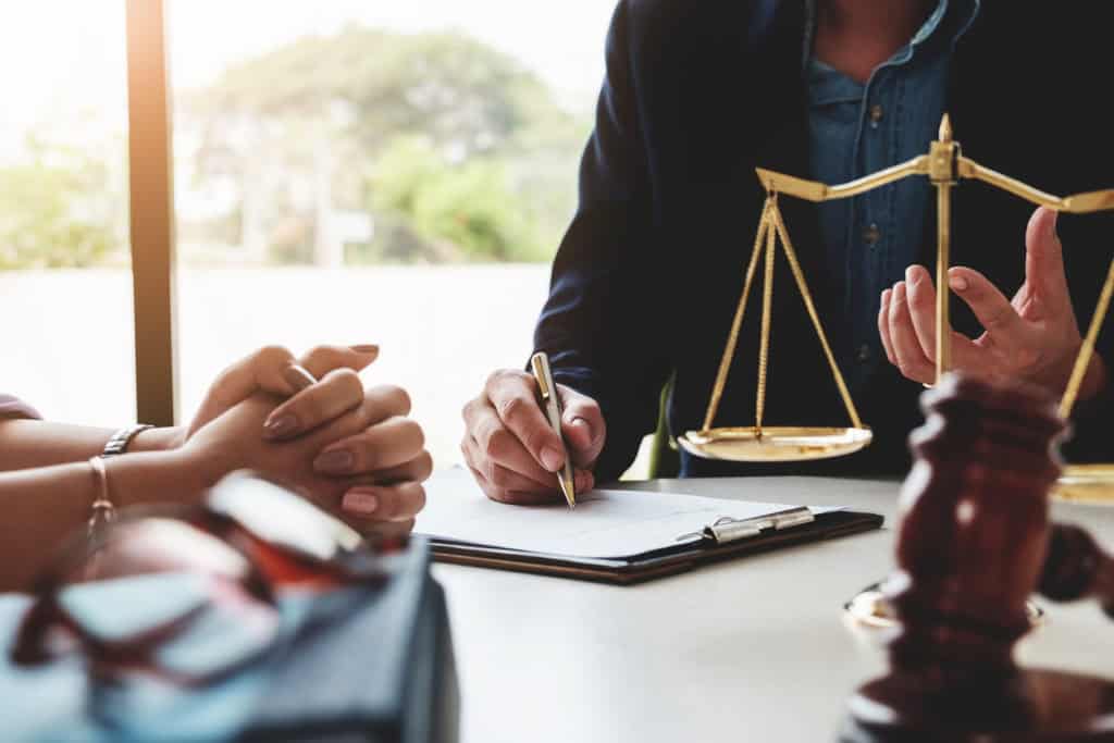 Court Applications vs. Mediation: A Less Stressful Path with EH Mediation Shepshed